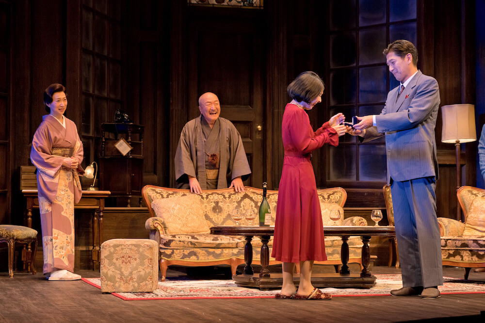 岡山市民劇場 2025年 12月例会:夜の来訪者 - 俳優座劇場プロデュース 舞台写真