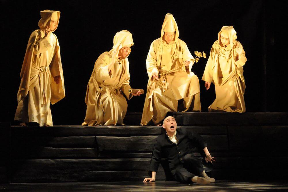 岡山市民劇場 2026年 7月例会：金閣炎上 - 劇団青年座　舞台写真